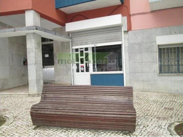 Loja venda em Mem Martins, Sintra