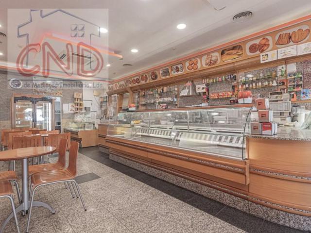 Loja venda em Fitares, Sintra