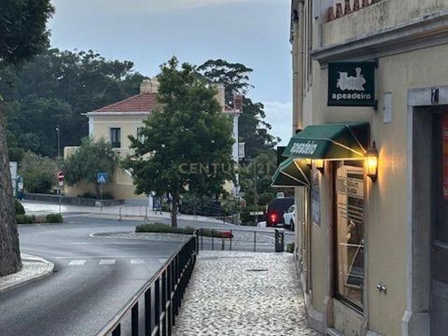 Loja venda em Quinta do Castanheiro, Sintra