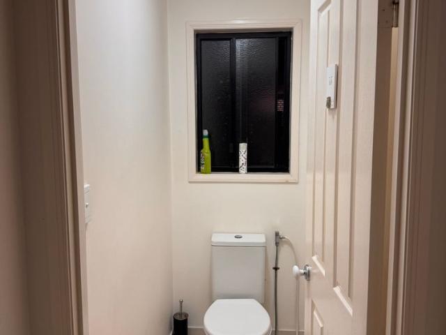Room for rent in Kings Creek, Queensland