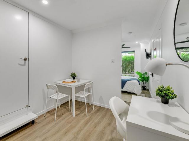 Room for rent in Kings Creek, Queensland