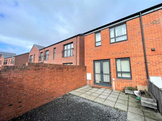 House for rent in SA1 Swansea Waterfront, Nangreaves
