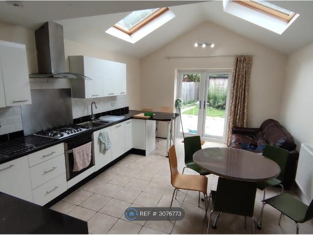 Room for rent in Canley Gardens, Coventry