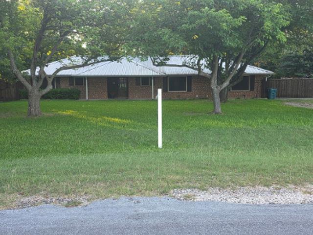 House for sale in Ellis, Texas