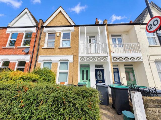 Apartment for rent in Noel Park, Greater London