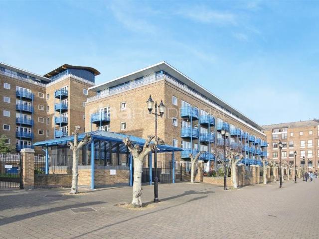 Apartment for rent in Ratcliffe, Greater London