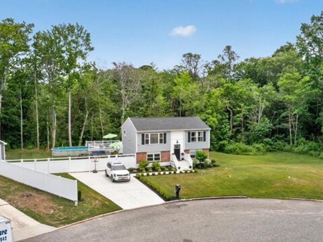 House for sale in Dennisville, New Jersey
