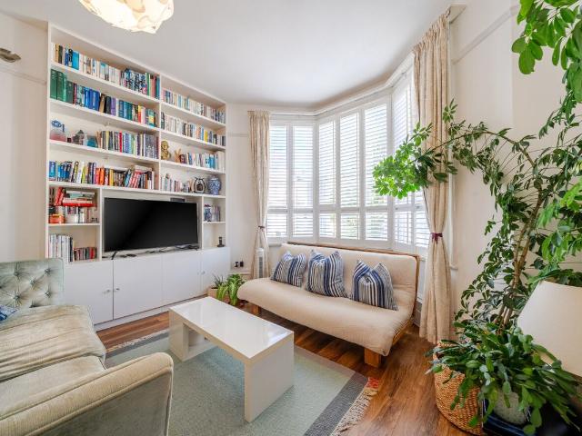 House for rent in Clapham Junction, Greater London