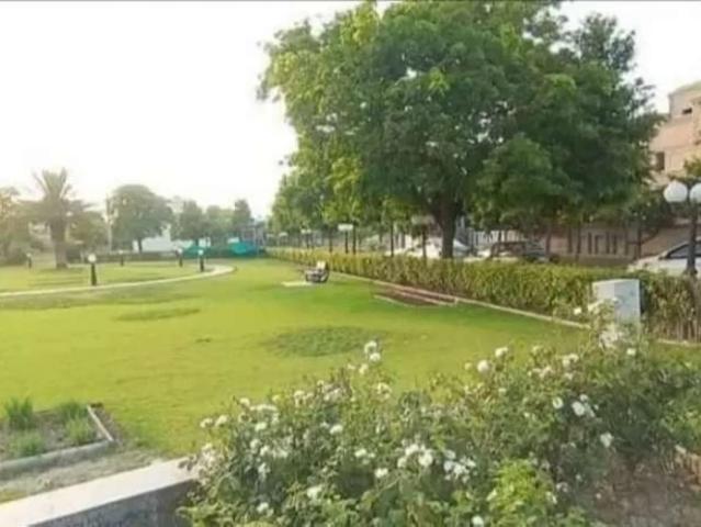 Land for sale in Faisalabad, Islamabad Capital Territory