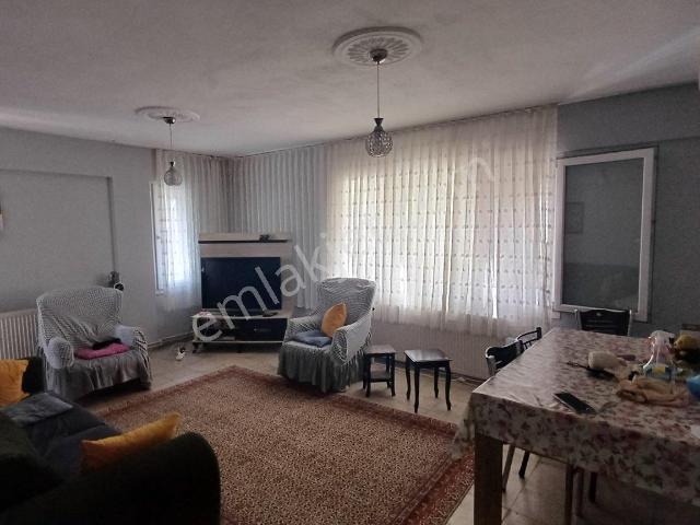 Karabağlar, İzmir içerisinde satılık mülk