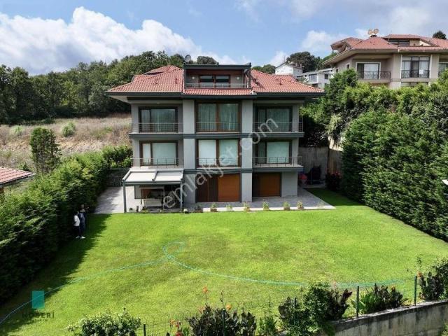 Reşadiye Mahallesi, Çekmeköy içerisinde kiralık Villa