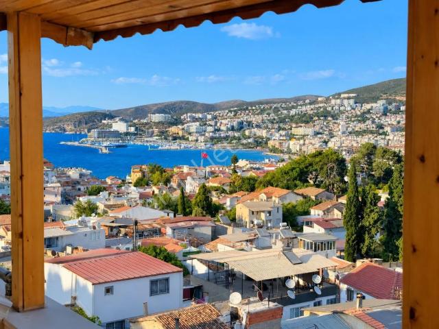 Kuşadasi, Aydin içerisinde satılık mülk