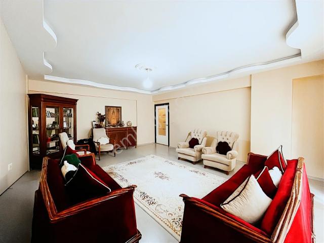 Abdurrahman Gazi, Palandöken içerisinde kiralık mülk