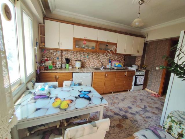 Buca, İzmir içerisinde satılık mülk
