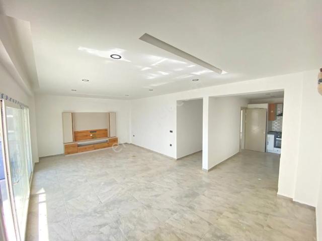 İkiçeşmelik, Kuşadası içerisinde kiralık mülk
