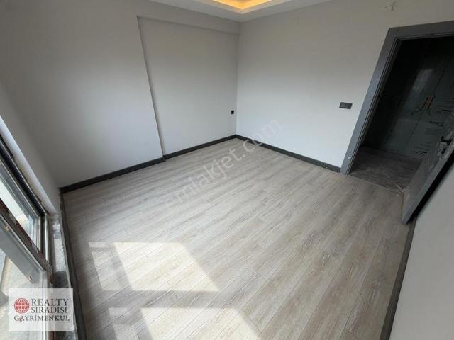 Altıntaş Mahallesi, Aksu içerisinde kiralık mülk