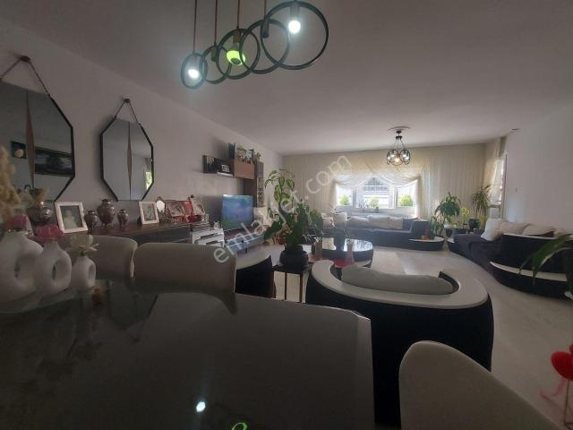 Buca, İzmir içerisinde satılık mülk