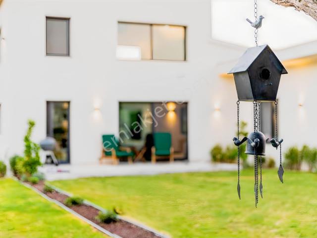 Urla, İzmir içerisinde satılık Villa