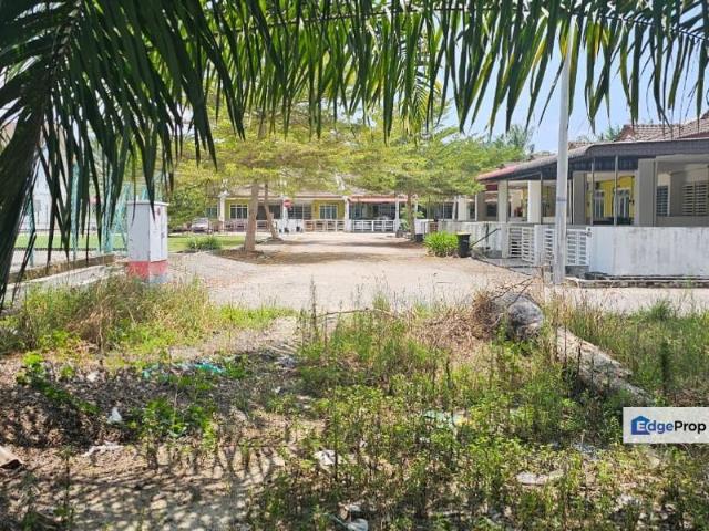 Shop for sale in Perak