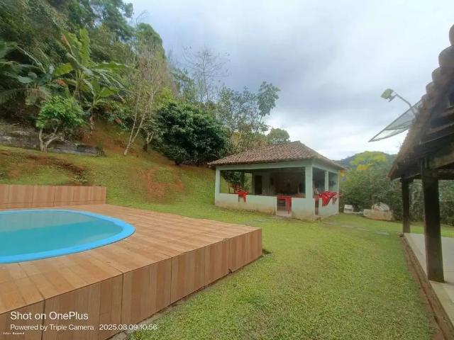 Sítio e chácara aluguel em Areia Branca, Belford Roxo