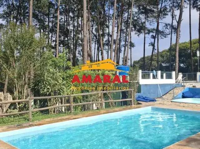 Sítio e chácara aluguel em Vila Real Santista, Suzano