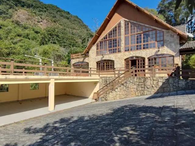 Sítio e chácara aluguel em Região Geográfica Imediata de Petrópolis, Teresópolis
