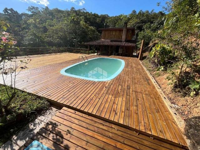 Sítio e chácara venda em Águas Mornas