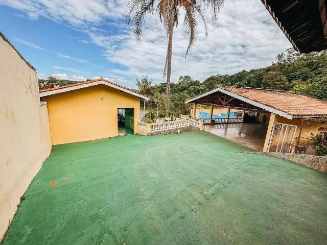 Sítio e chácara venda em Bourg Privée, Mairiporã