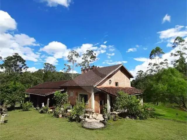 Sítio e chácara venda em Tapiraí