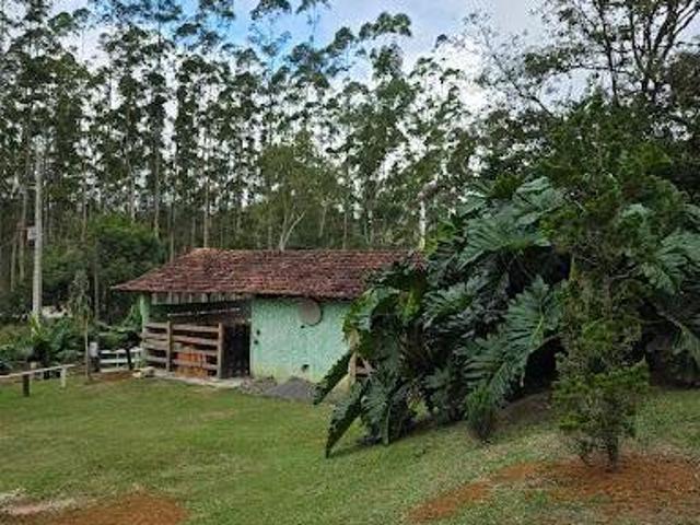 Casa venda em Região Imediata de Guaratinguetá, Região Metropolitana do Vale do Paraíba e Litoral Norte