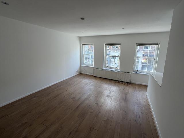Apartment for rent in Regent Quay, Oad Street
