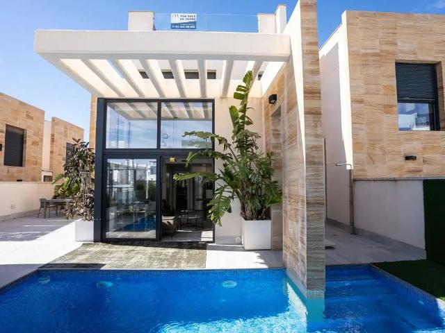 Casa en venta en el Baix Segura / La Vega Baja, Valencia