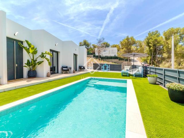 Casa en venta en Canyelles