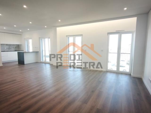 Apartamento venda em Ramada e Caneças, Odivelas