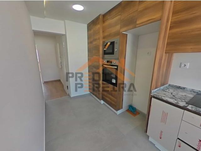 Apartamento venda em Torres da Bela Vista, Santiago Dos Velhos
