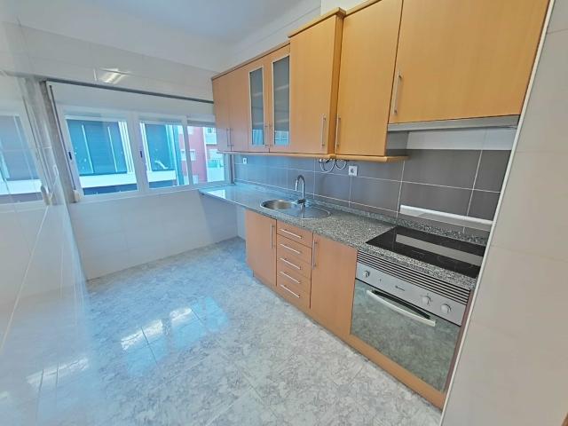 Apartamento alugar em Bairro dos Cágados, Odivelas