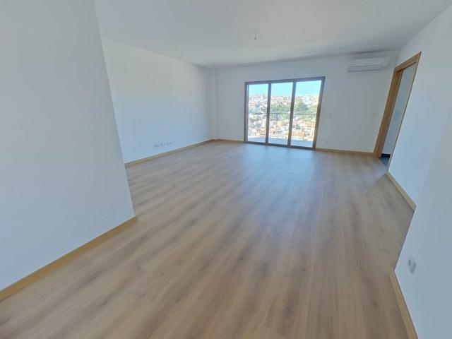 Apartamento alugar em Serra da Amoreira, Odivelas