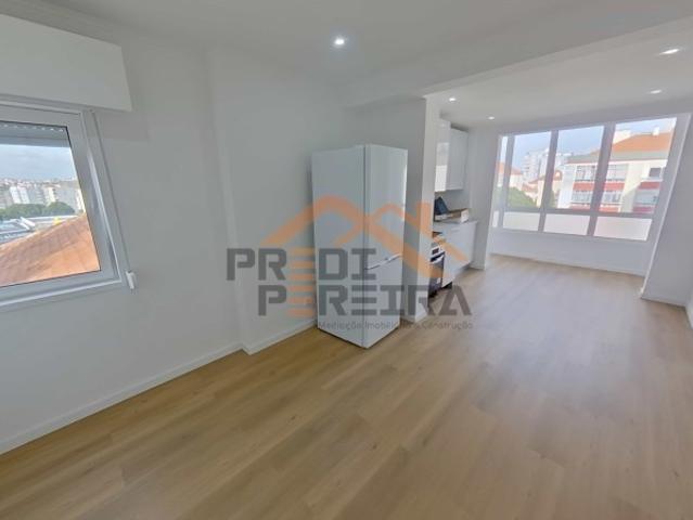 Apartamento venda em Damaia, Amadora