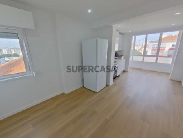 Casa venda em Damaia, Amadora