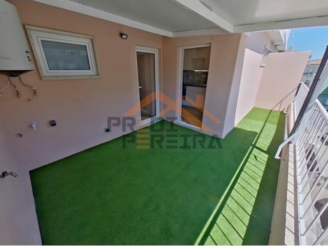 Apartamento venda em Vale de Carenque, Sintra