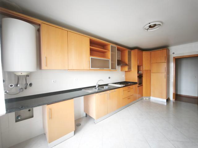 Apartamento alugar em Bairro da Milharada, Odivelas