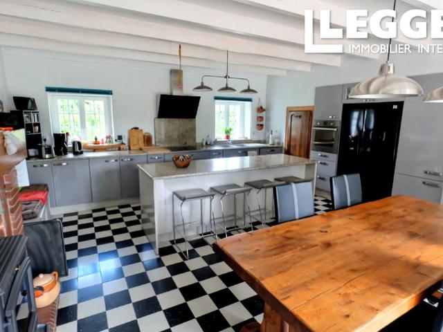 Maison vente à Saint-Jean-d'Angély, Saint-hilaire-de-villefranche