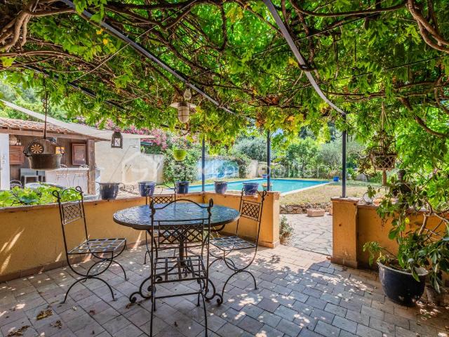 Maison vente à Arrondissement de Toulon, Six-fours-les-plages