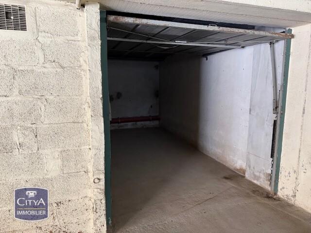 Garage vente à Arrondissement de Toulon, Six-fours-les-plages