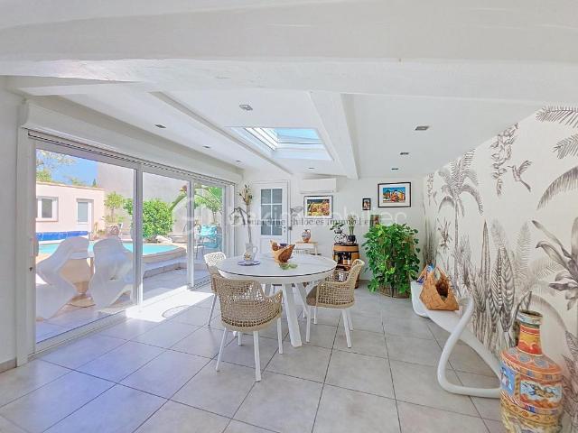 Château vente à Arrondissement de Toulon, Six-fours-les-plages
