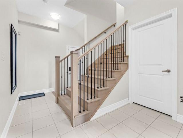 House for rent in Oakville, Golden Horseshoe
