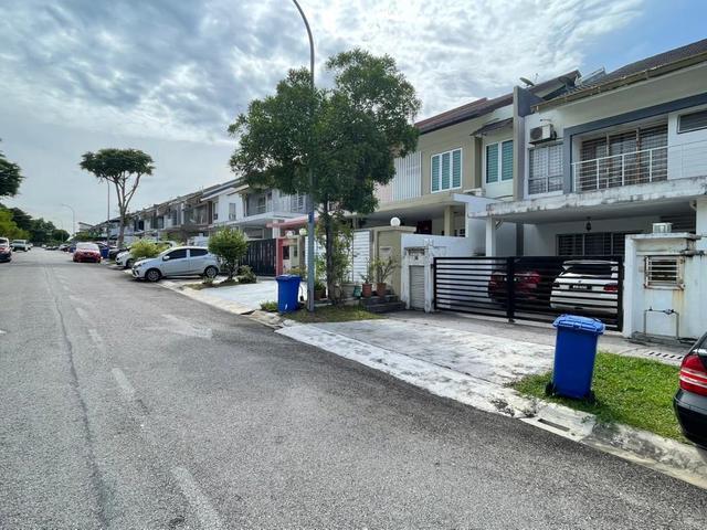 Terraced House for sale in Sungai Buloh, Shah Alam