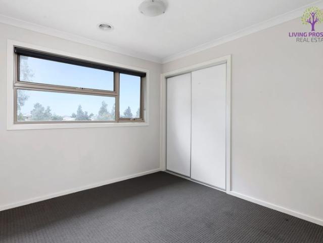 Townhouse for rent in Camerons Creek, Victoria
