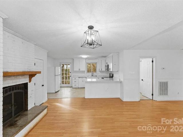 Room for rent in Cox Mill, Charlotte