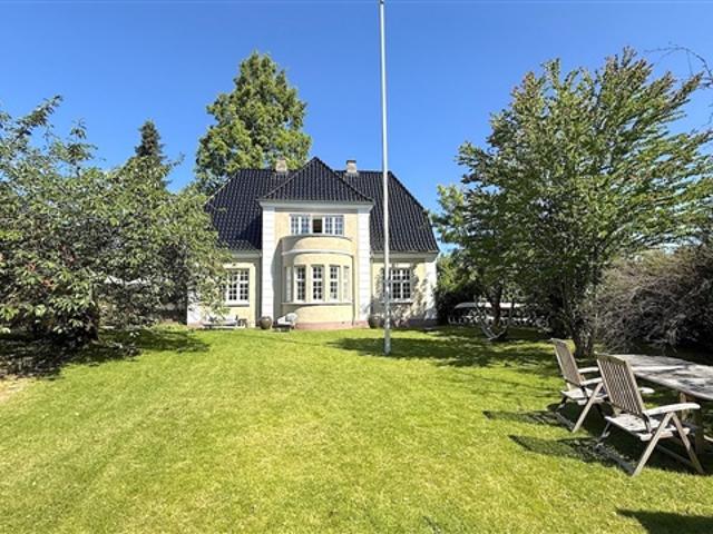Hus til leje i Charlottenlund, Brøndby